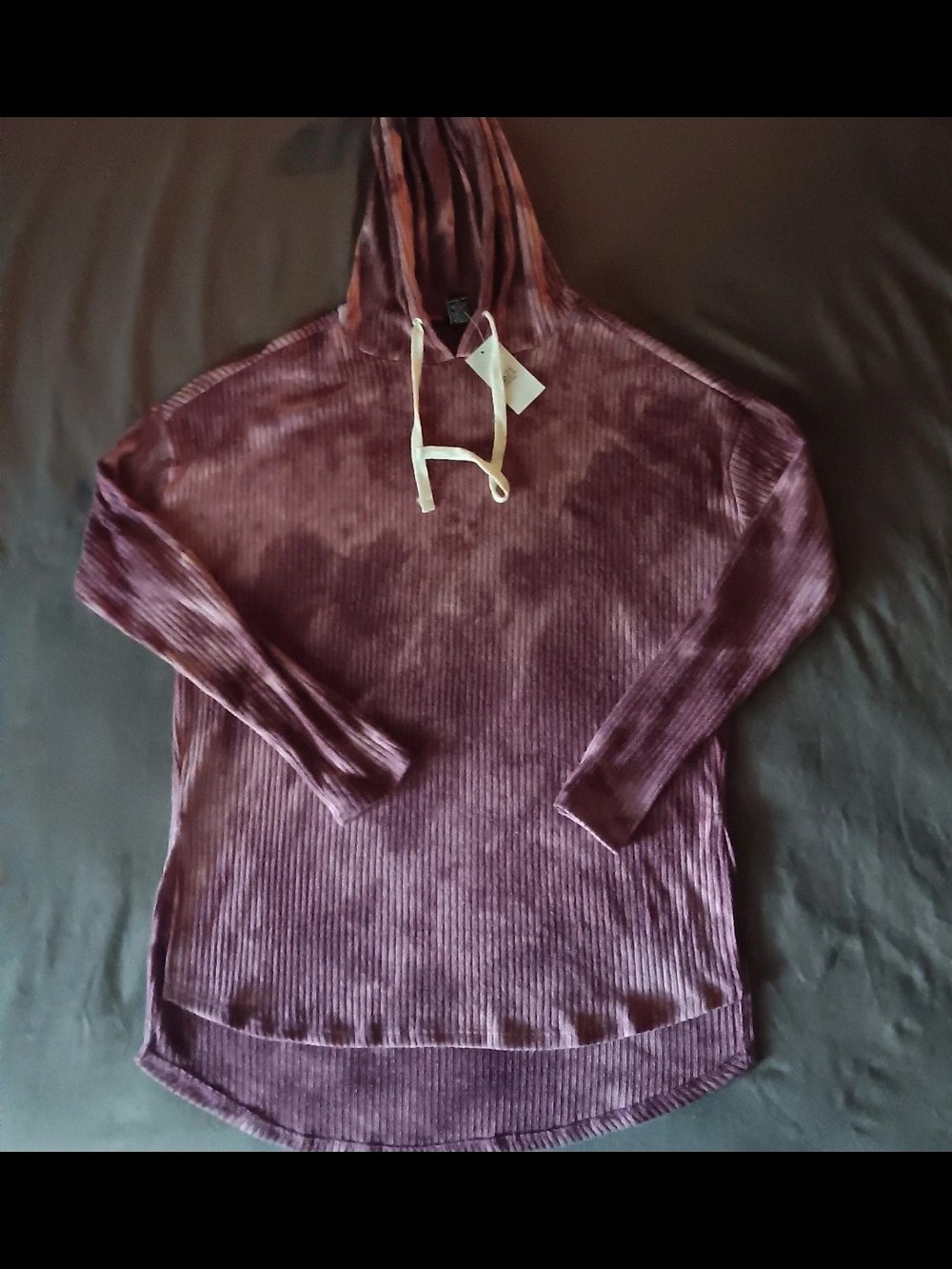 Rue21 Ribbed Tie-Dye Hoodie in Plum
